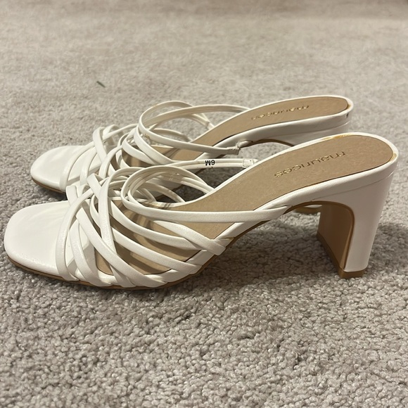 Maurice’s white strappy heels size 6. - Picture 2 of 8